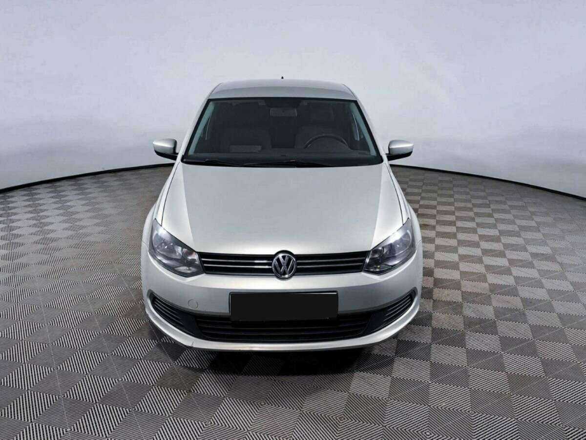 Volkswagen Polo с пробегом — 2012 год. Фото: #1