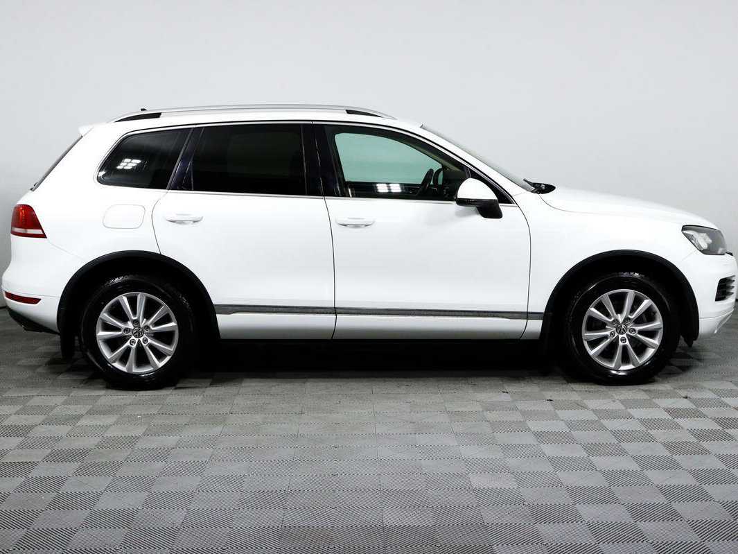 Volkswagen Touareg с пробегом — 2012 год. Фото: #3
