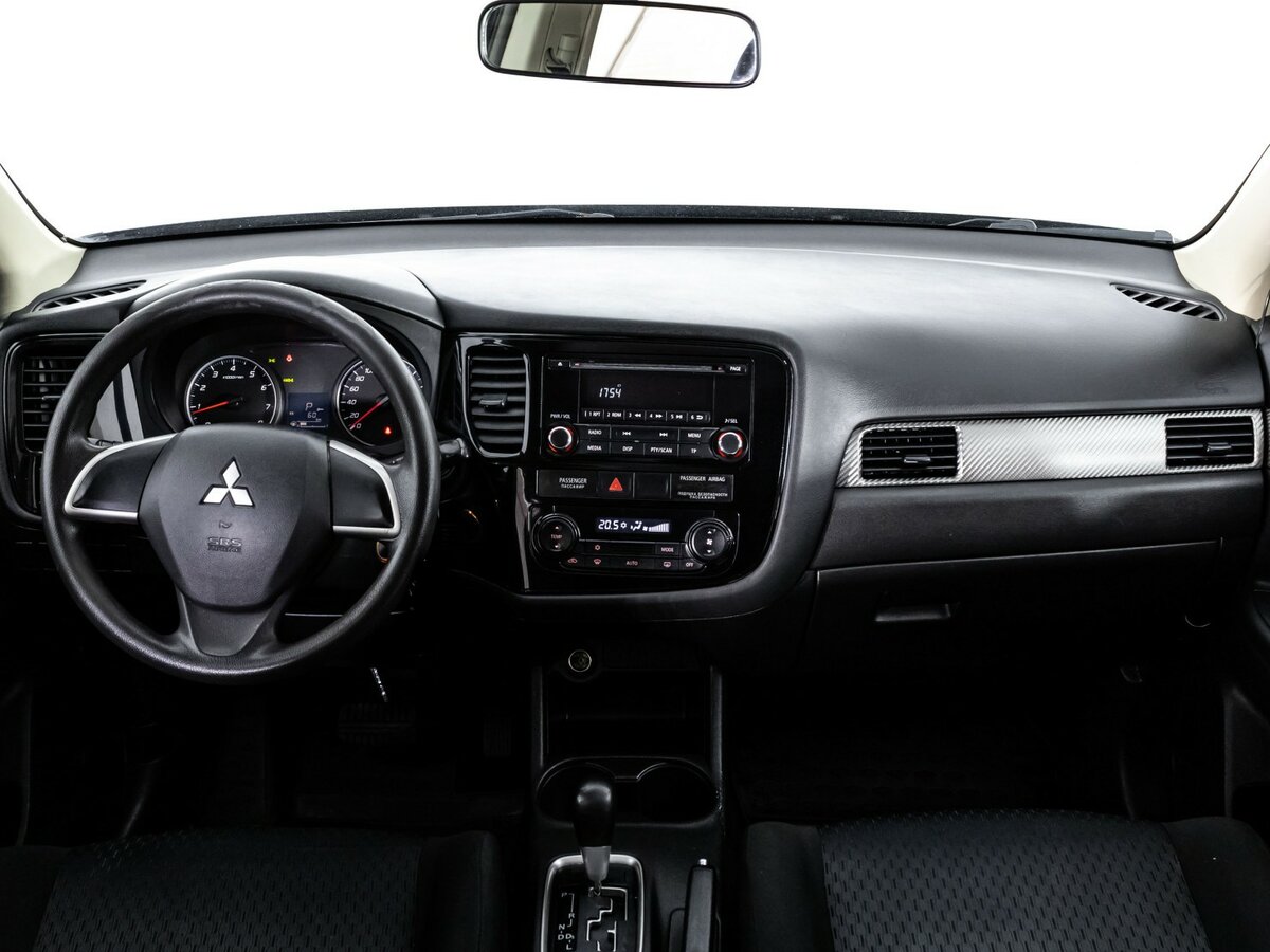 Mitsubishi Outlander с пробегом — 2014 год. Фото: #7