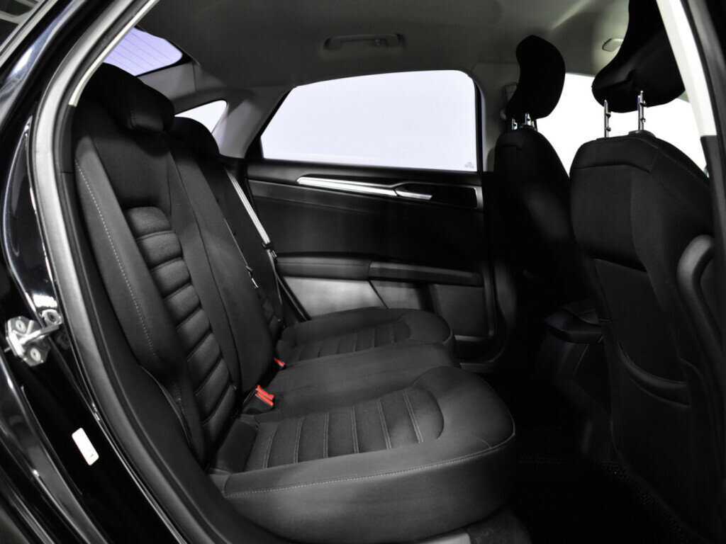 Ford Mondeo с пробегом — 2015 год. Фото: #9