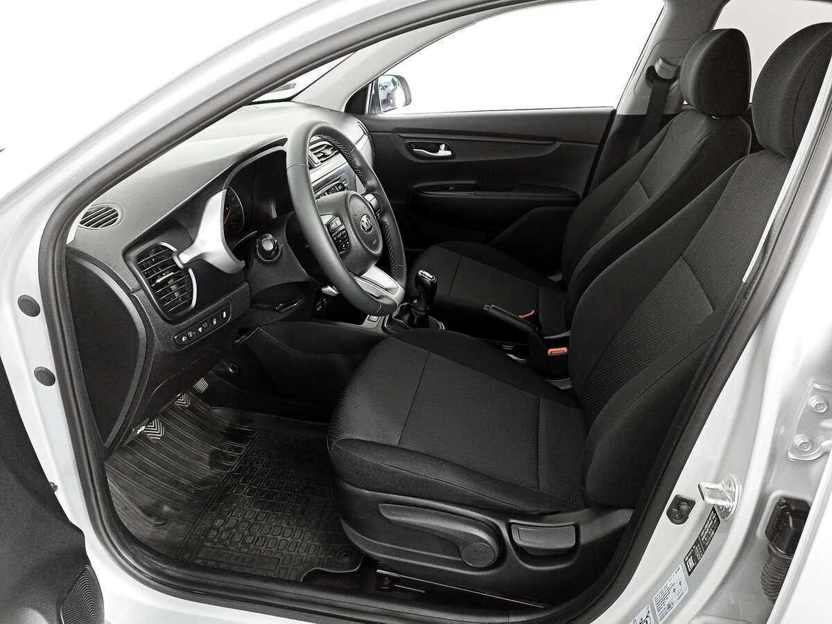 Kia Rio с пробегом — 2020 год. Фото: #11