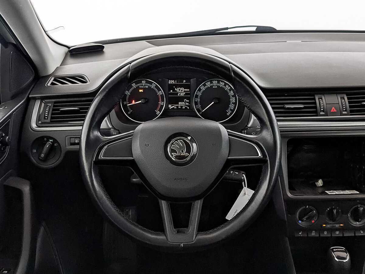 Skoda Rapid с пробегом — 2019 год. Фото: #18