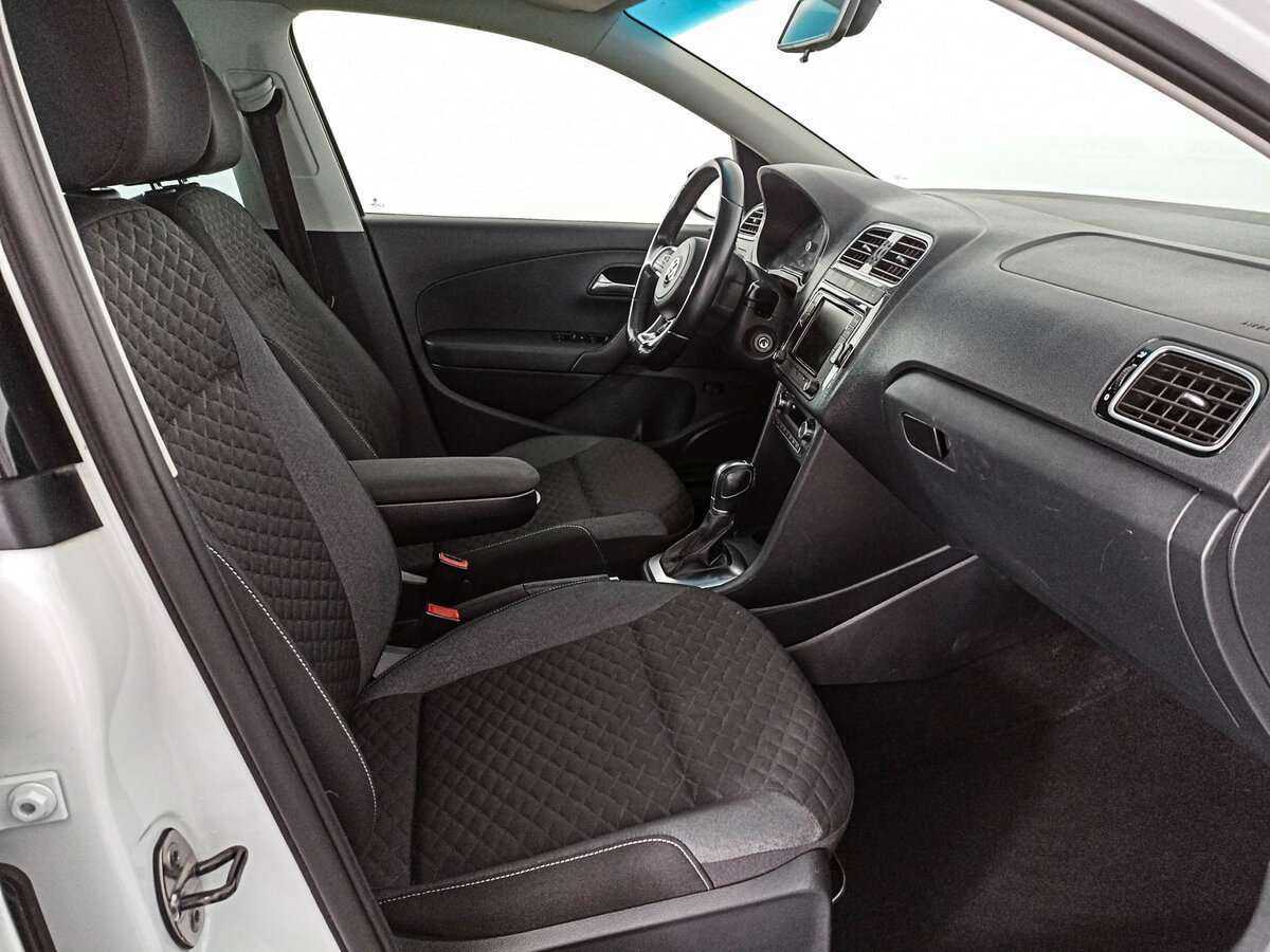Volkswagen Polo с пробегом — 2018 год. Фото: #7