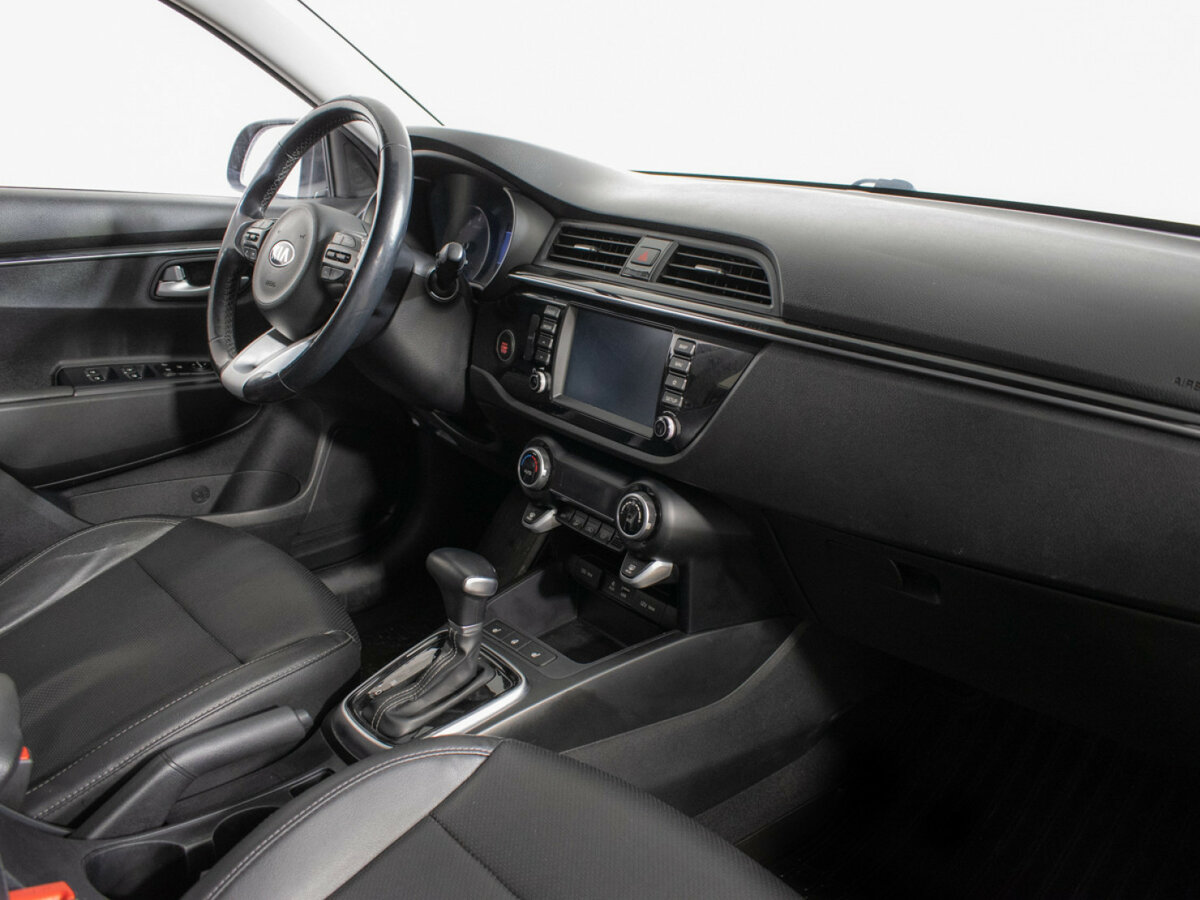 Kia Rio с пробегом — 2018 год. Фото: #6