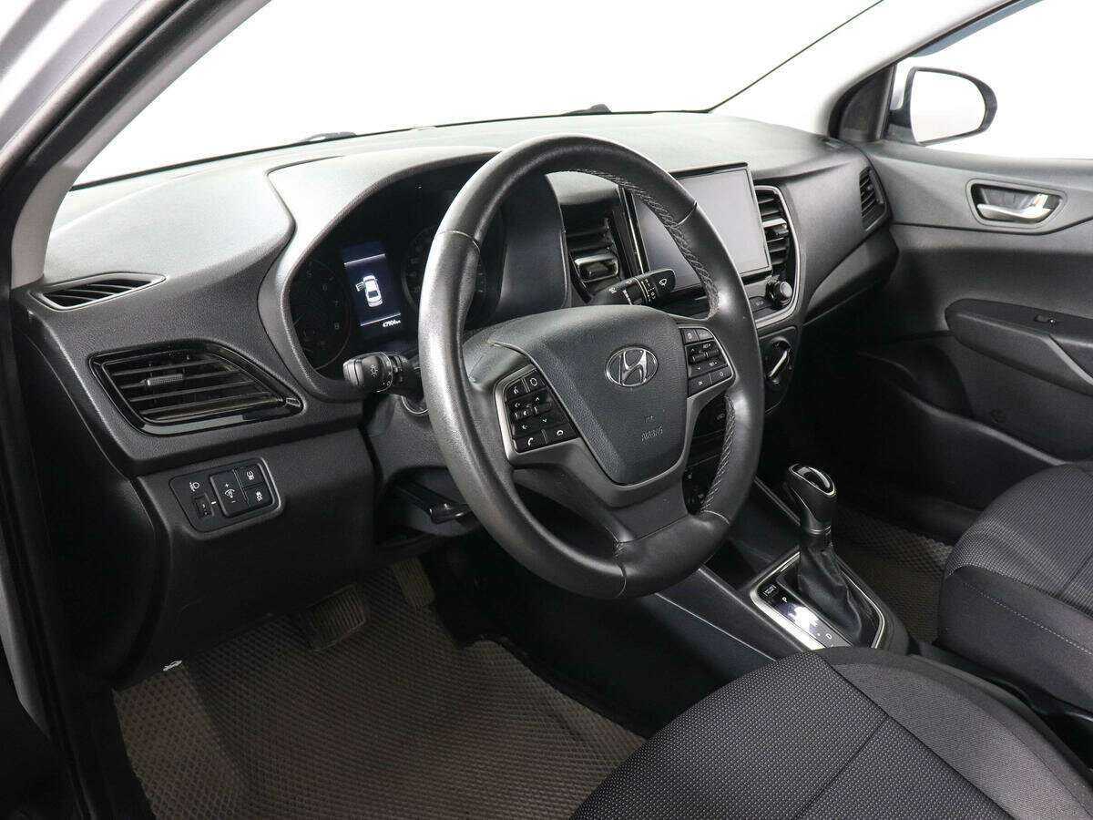 Hyundai Solaris с пробегом — 2021 год. Фото: #8