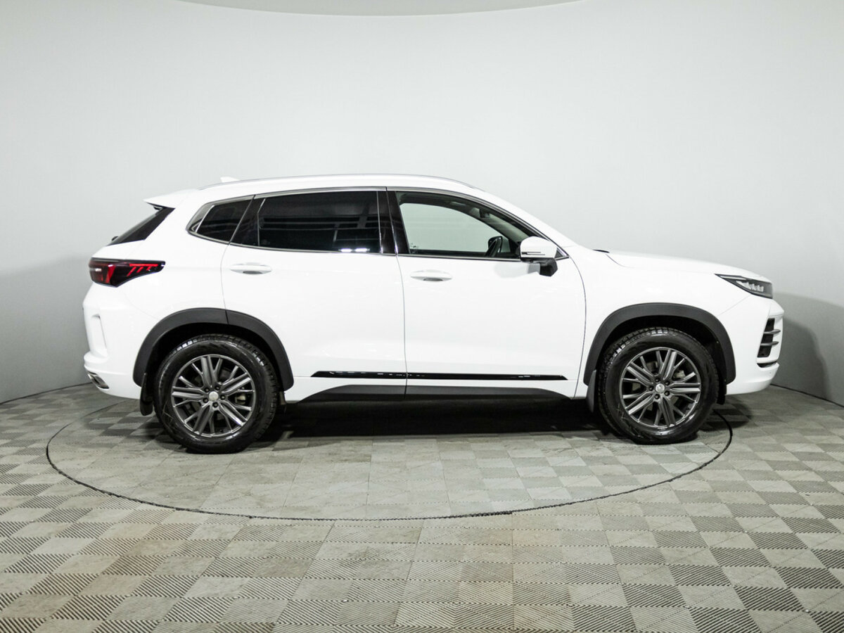 EXEED LX с пробегом — 2022 год. Фото: #3