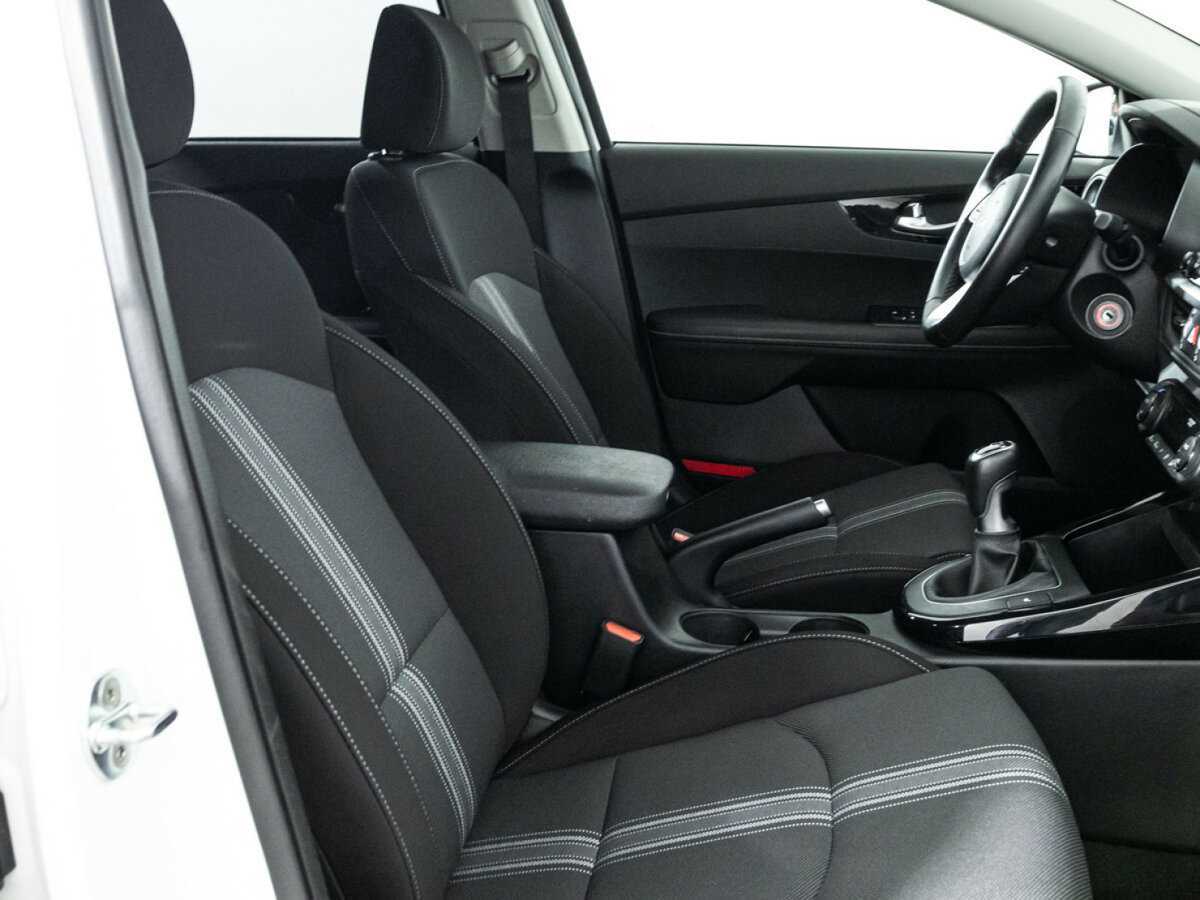 Kia Cerato с пробегом — 2022 год. Фото: #15