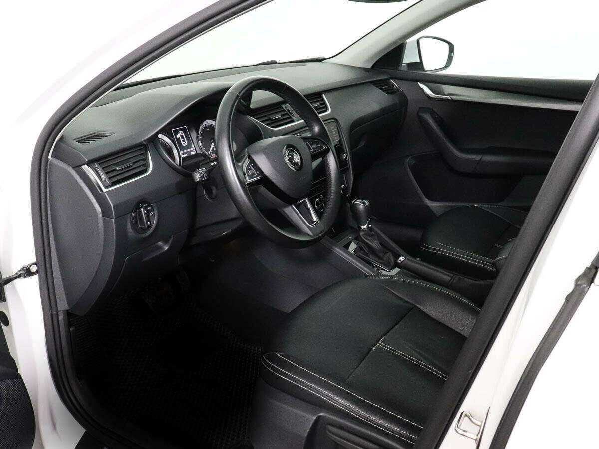 Skoda Octavia с пробегом — 2020 год. Фото: #6