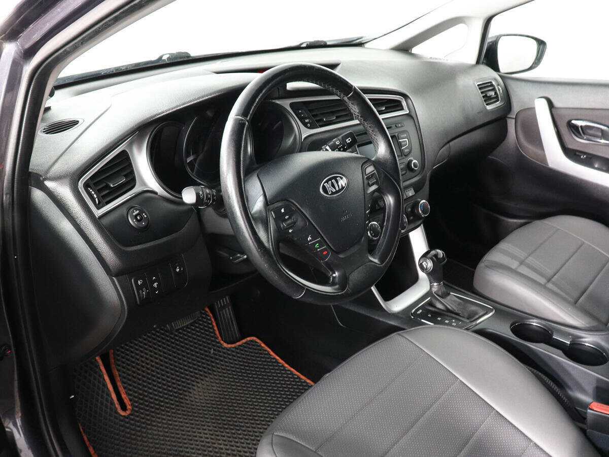 Kia Ceed с пробегом — 2016 год. Фото: #6
