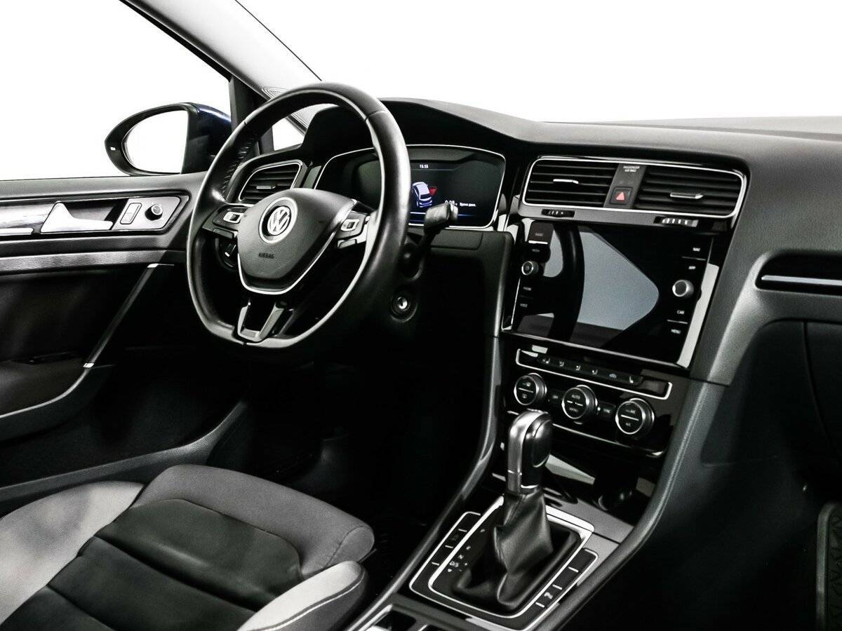 Volkswagen Golf с пробегом — 2018 год. Фото: #8