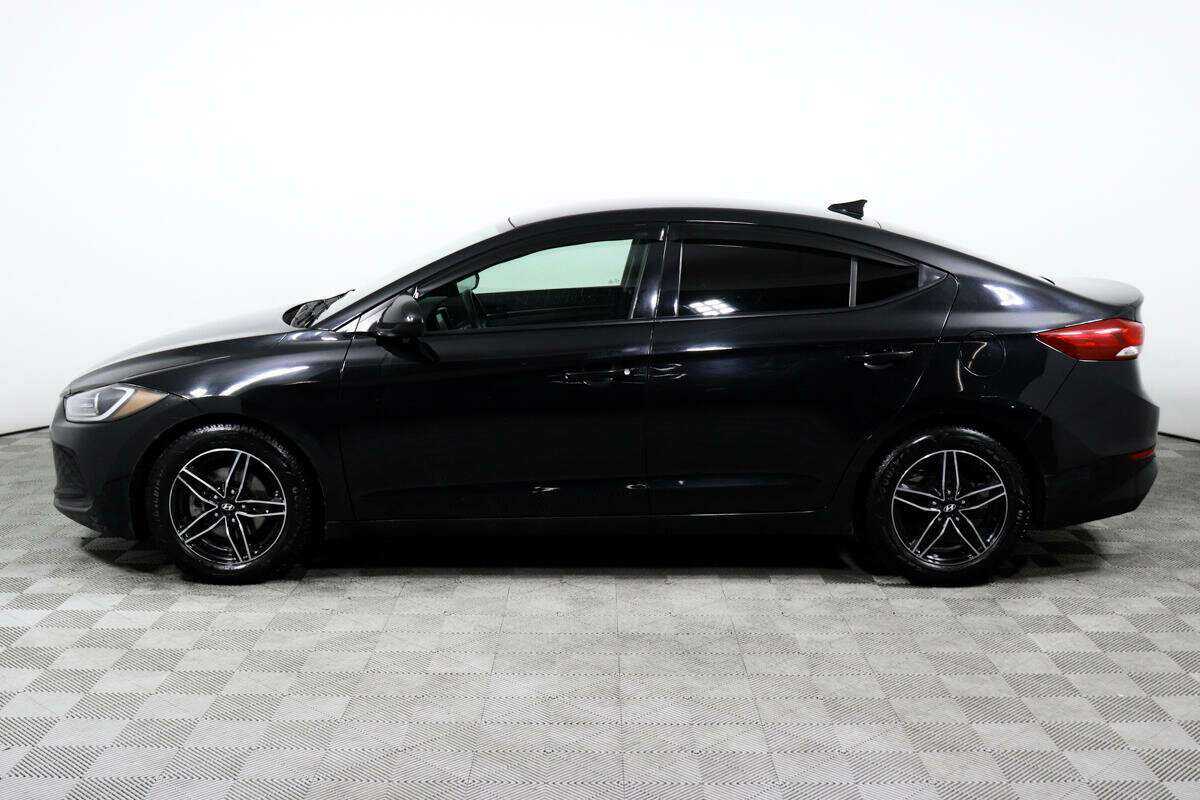 Hyundai Elantra с пробегом — 2018 год. Фото: #7