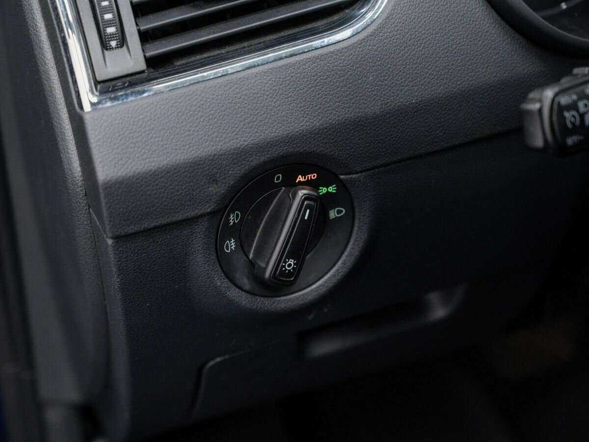 Skoda Octavia с пробегом — 2015 год. Фото: #15