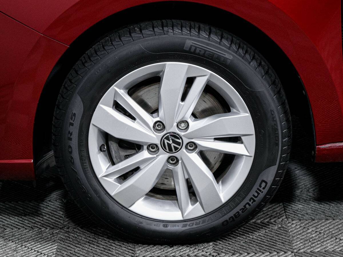 Volkswagen Polo с пробегом — 2021 год. Фото: #13