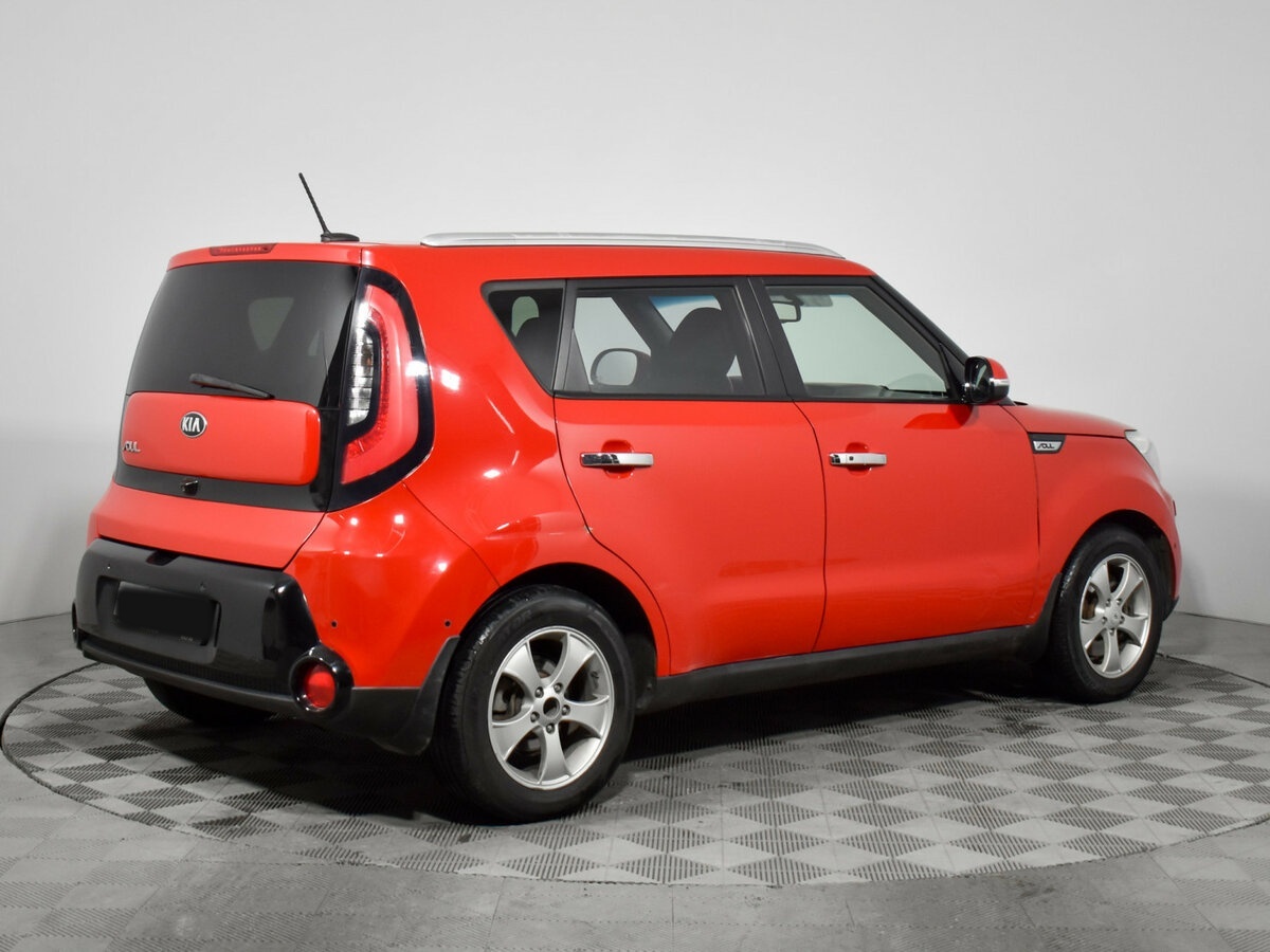 Kia Soul с пробегом — 2015 год. Фото: #4
