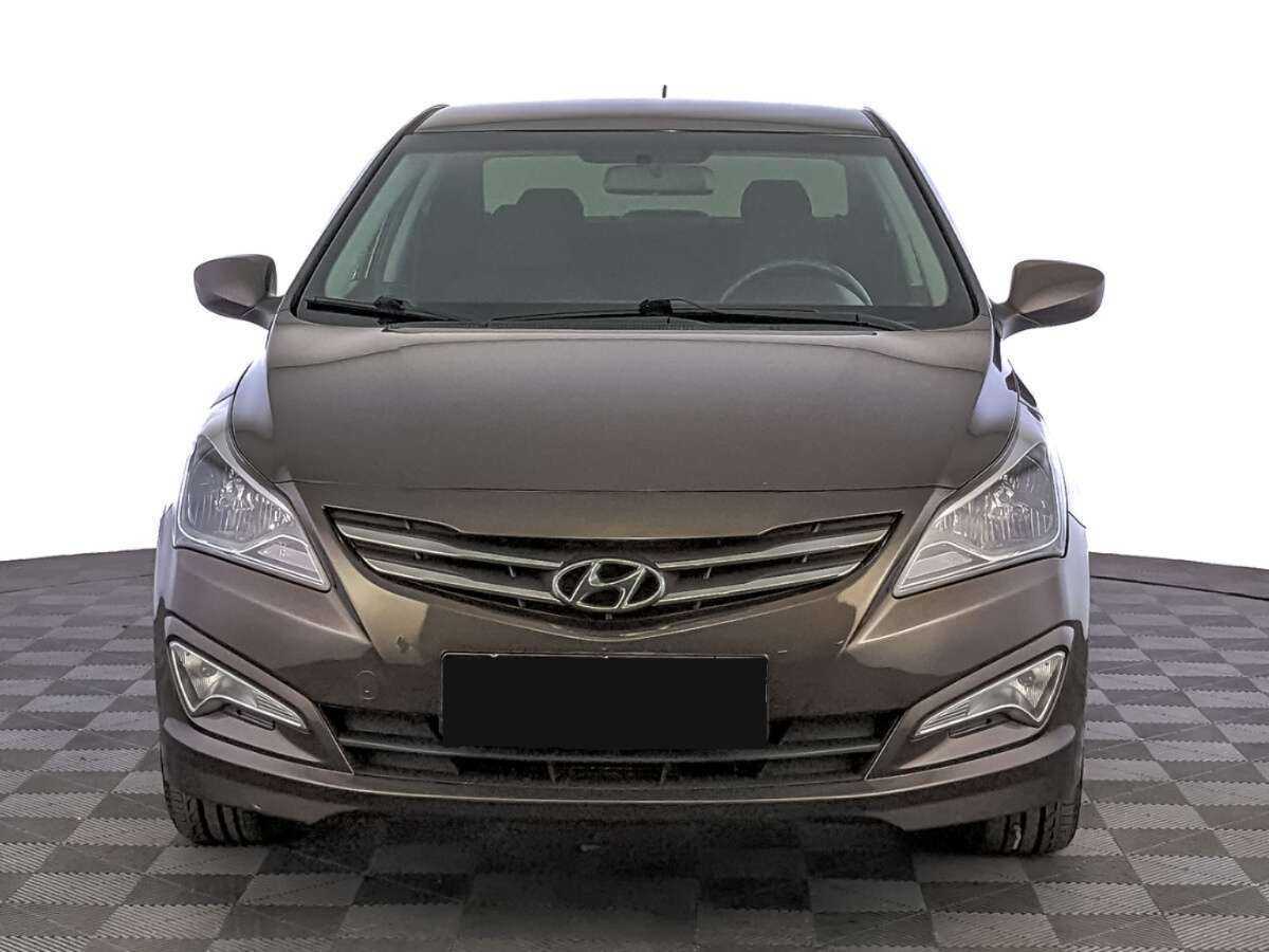 Hyundai Solaris с пробегом — 2016 год. Фото: #1