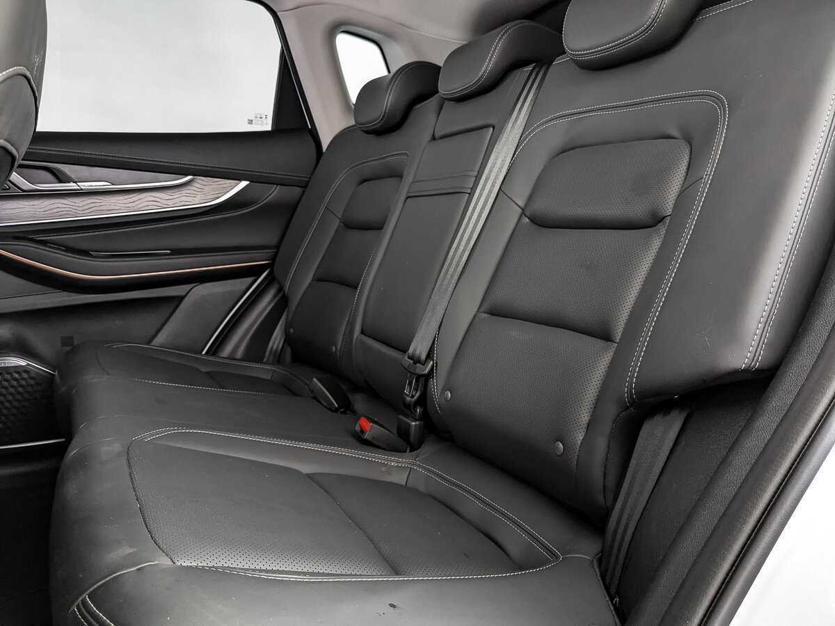 EXEED LX с пробегом — 2023 год. Фото: #13