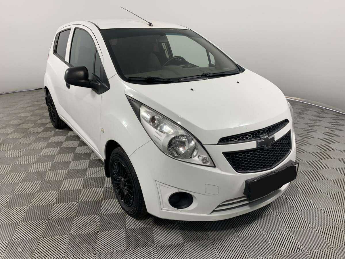 Chevrolet Spark с пробегом — 2013 год. Фото: #2