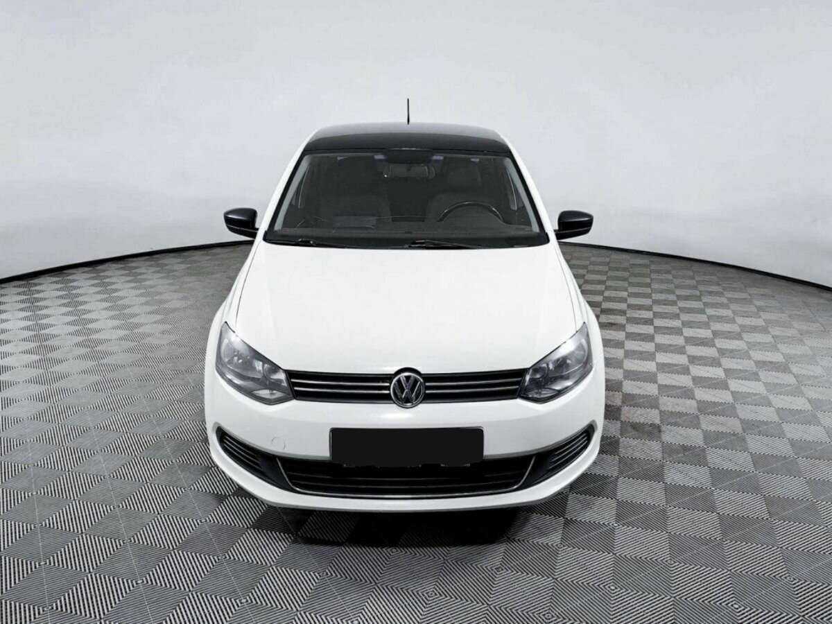 Volkswagen Polo с пробегом — 2013 год. Фото: #1