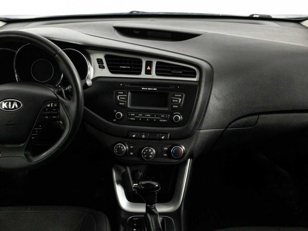 Kia Ceed с пробегом — 2012 год. Фото: #13