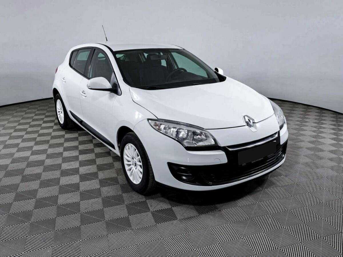 Renault Megane с пробегом — 2013 год. Фото: #2