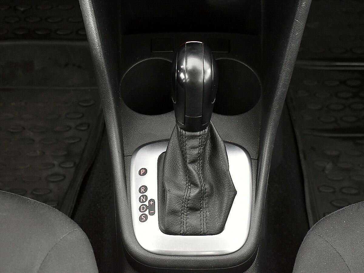 Volkswagen Polo с пробегом — 2014 год. Фото: #11