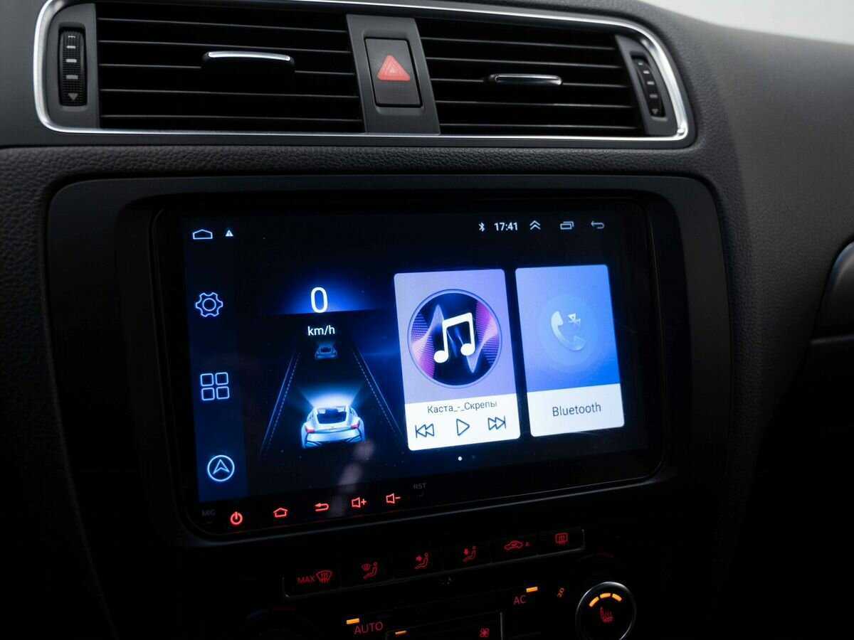 Volkswagen Jetta с пробегом — 2012 год. Фото: #21