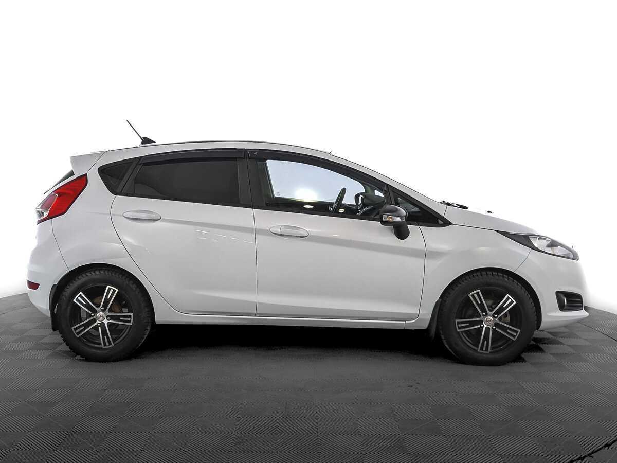 Ford Fiesta с пробегом — 2017 год. Фото: #3