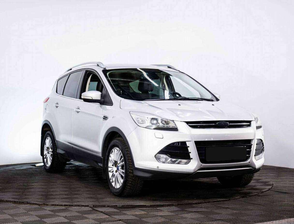Ford Kuga с пробегом — 2014 год. Фото: #2