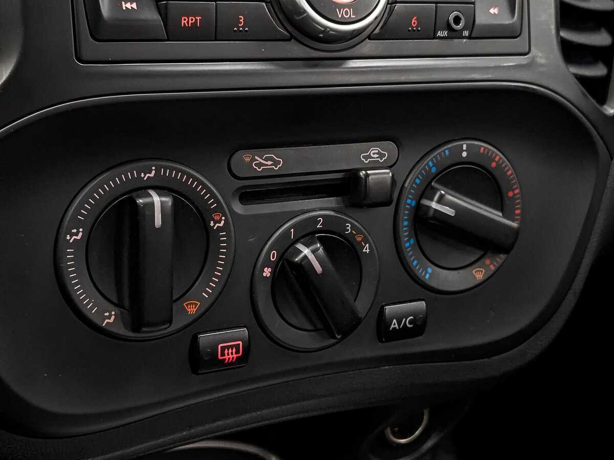 Nissan Juke с пробегом — 2014 год. Фото: #20