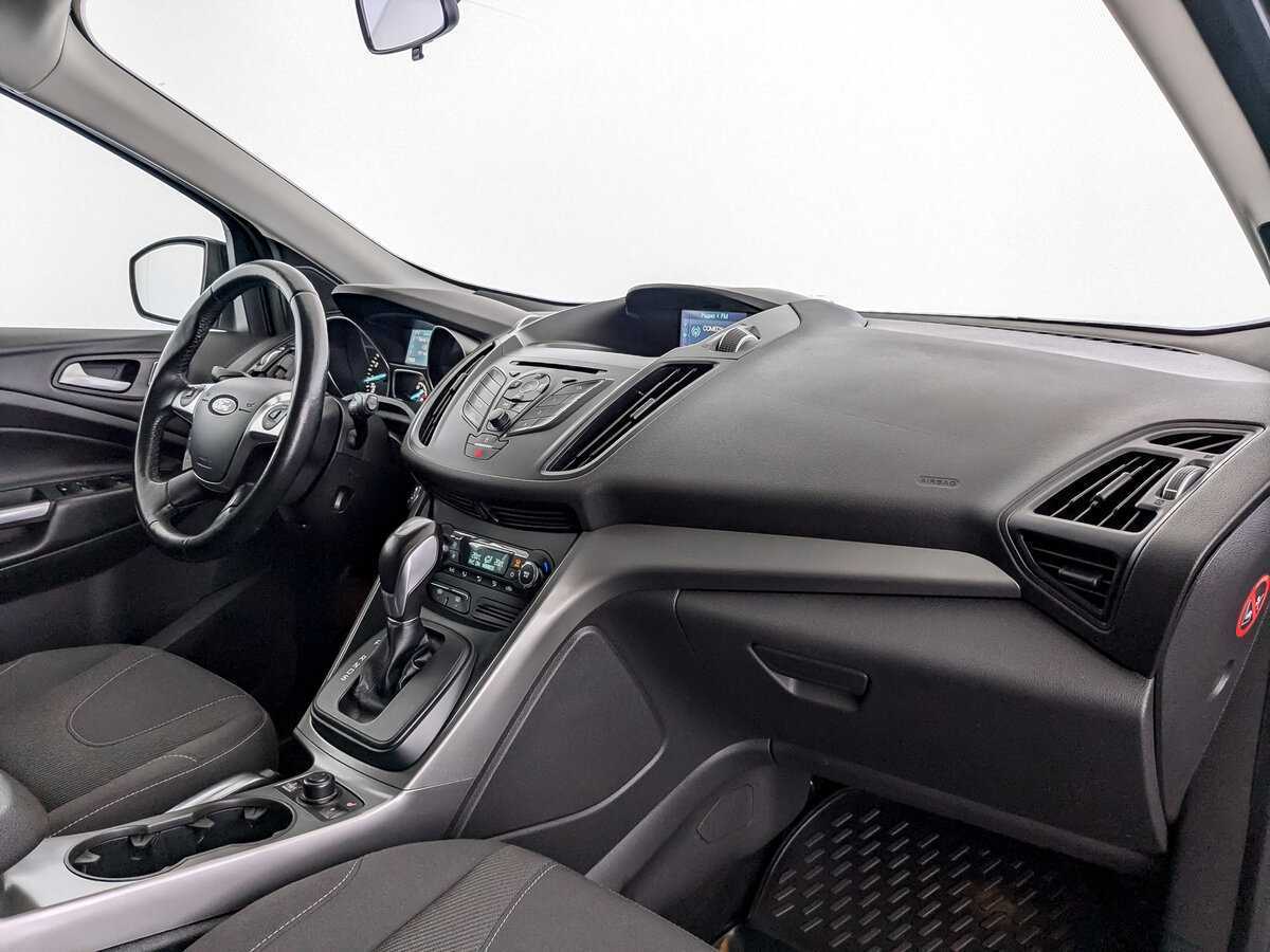 Ford Kuga с пробегом — 2016 год. Фото: #8