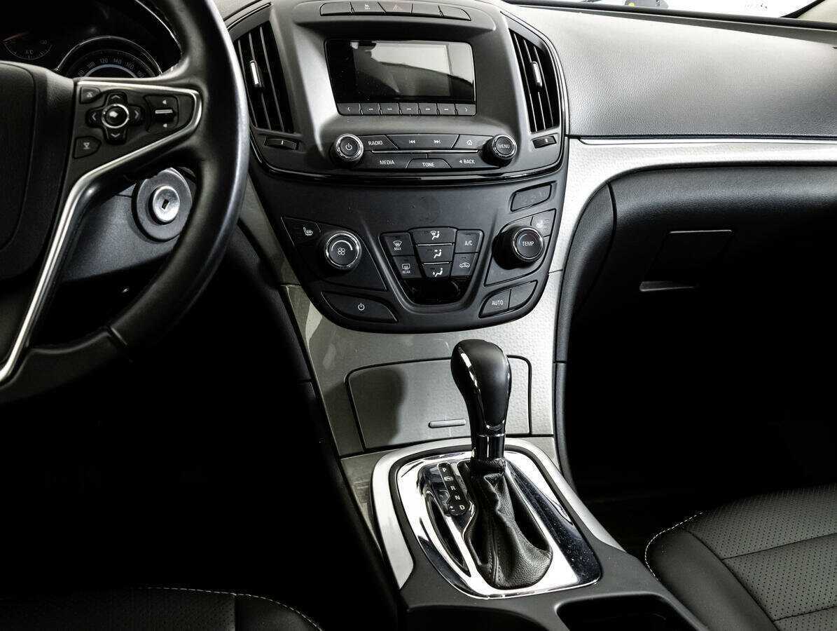 Opel Insignia с пробегом — 2014 год. Фото: #12