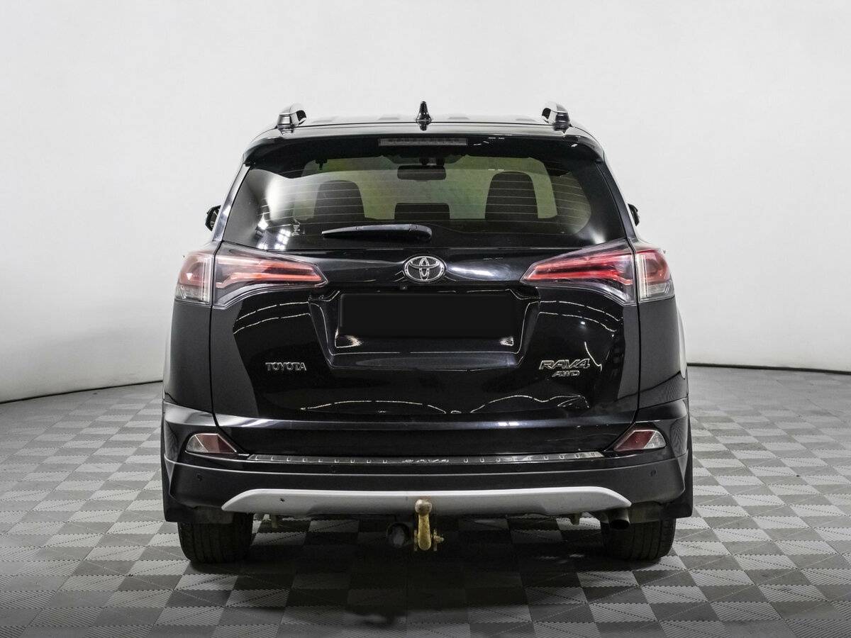 Toyota RAV4 с пробегом — 2015 год. Фото: #5