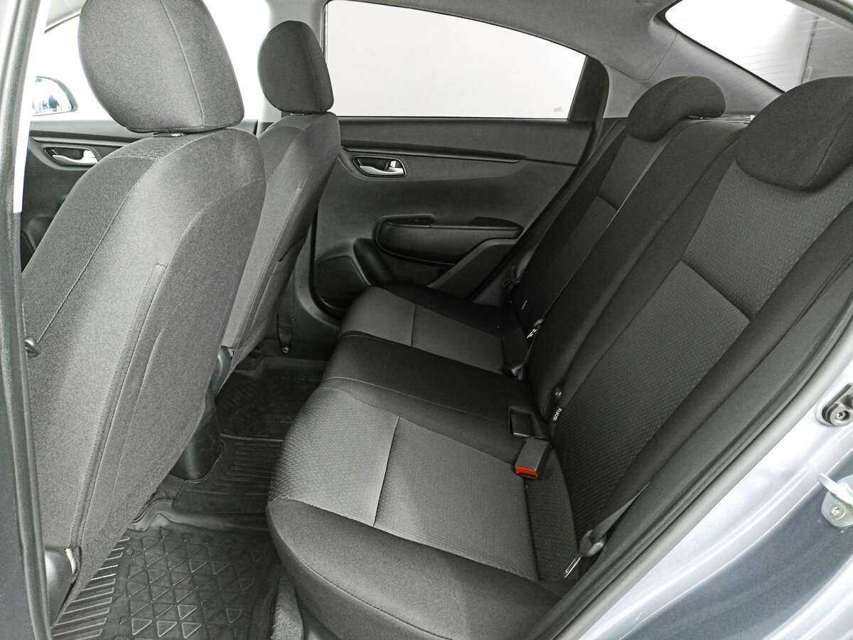 Kia Rio с пробегом — 2020 год. Фото: #7