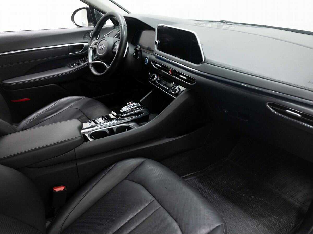 Hyundai Sonata с пробегом — 2020 год. Фото: #12