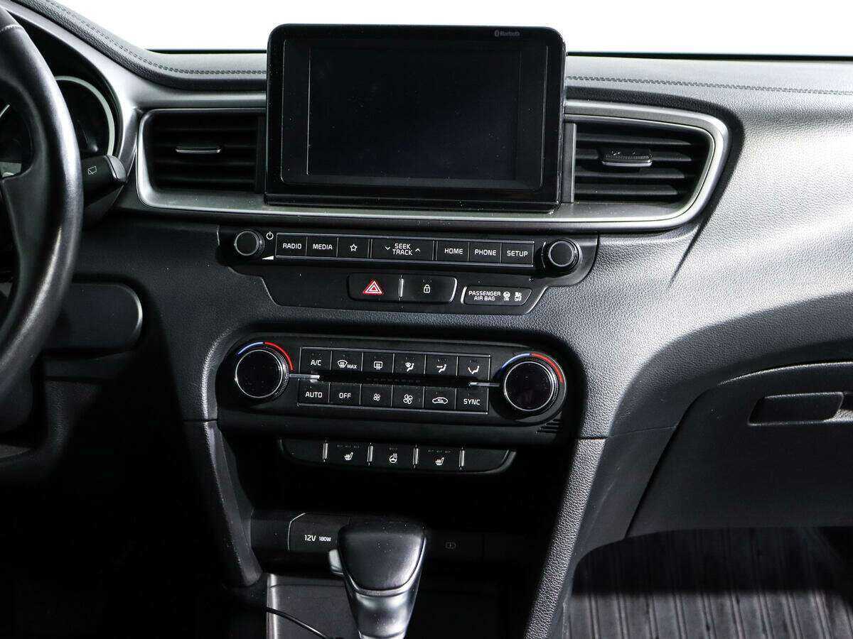 Kia Ceed с пробегом — 2018 год. Фото: #10