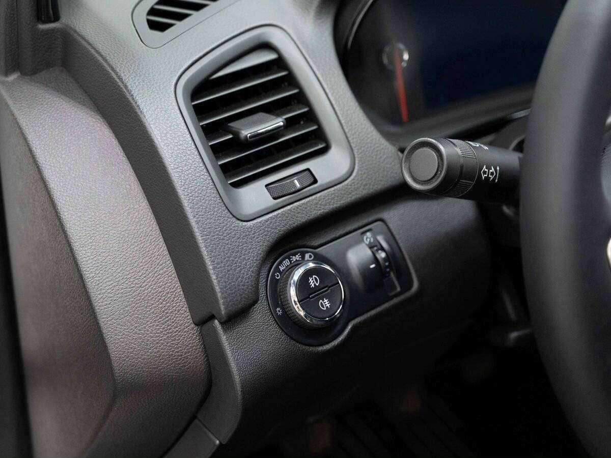 Opel Insignia с пробегом — 2013 год. Фото: #30