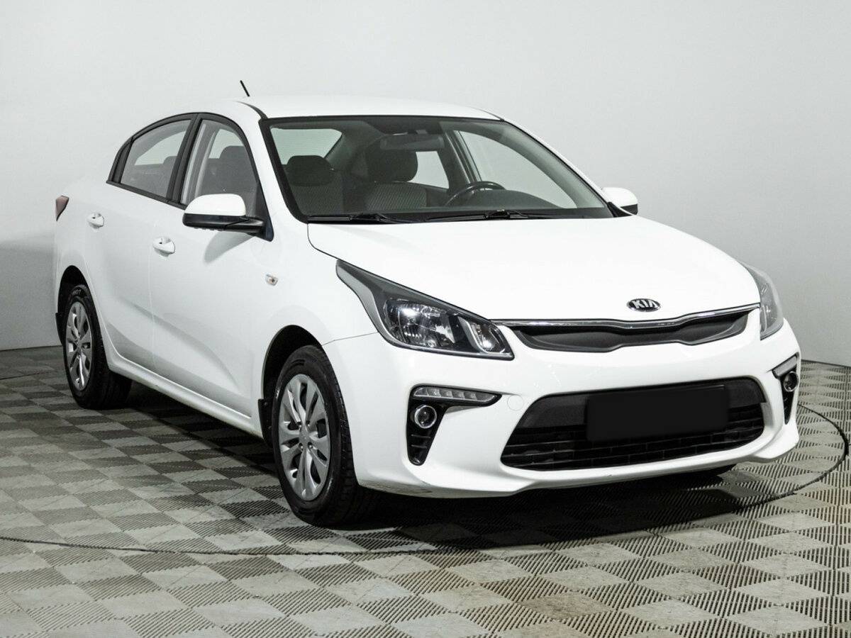 Kia Rio с пробегом — 2018 год. Фото: #2
