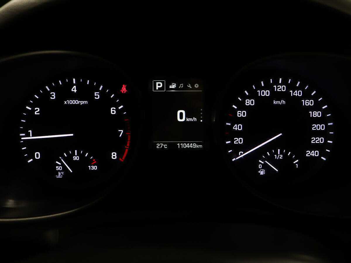 Hyundai Santa Fe с пробегом — 2016 год. Фото: #13