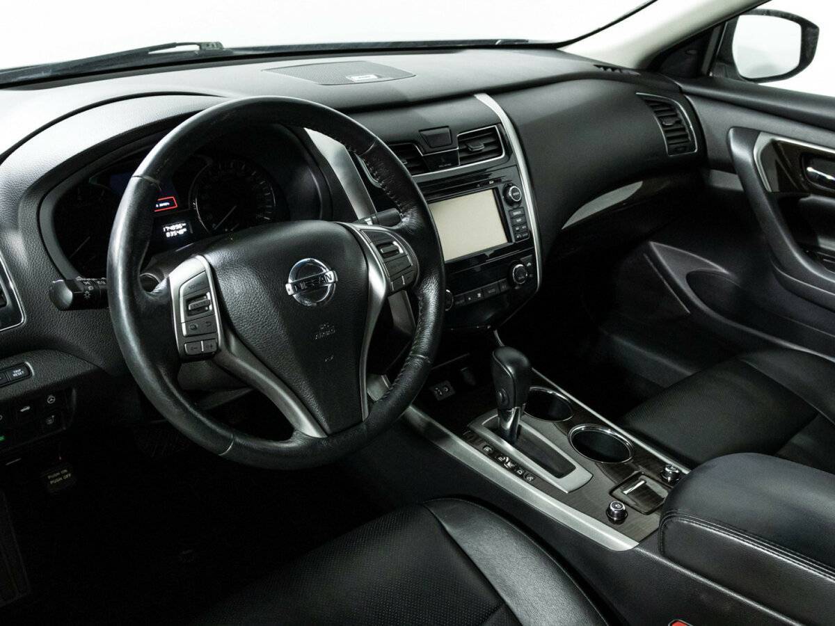 Nissan Teana с пробегом — 2015 год. Фото: #10