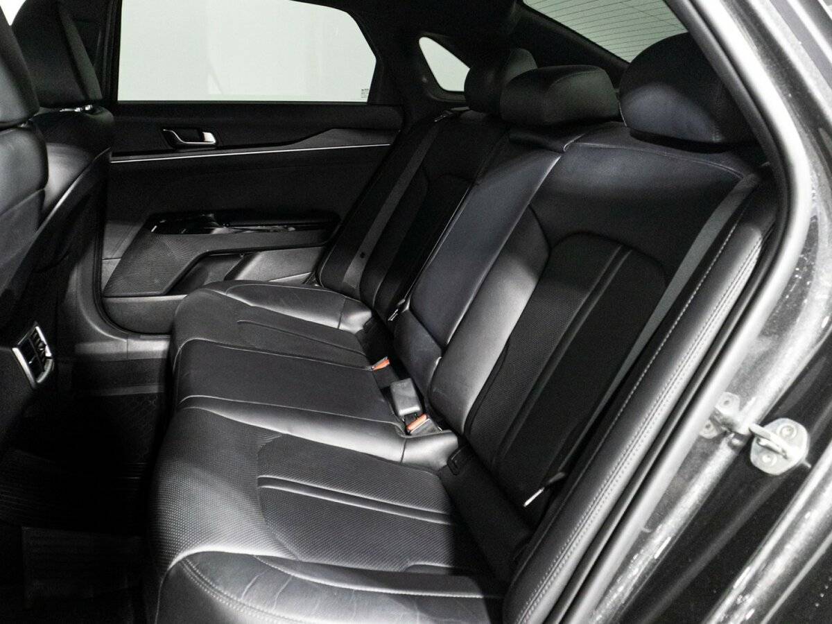 Kia K5 с пробегом — 2021 год. Фото: #9