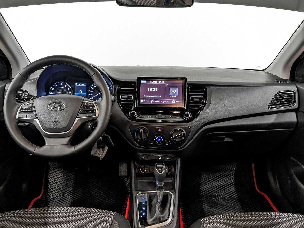 Hyundai Solaris с пробегом — 2021 год. Фото: #9