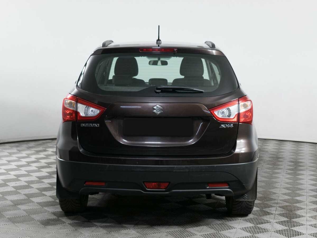 Suzuki SX4 с пробегом — 2014 год. Фото: #4