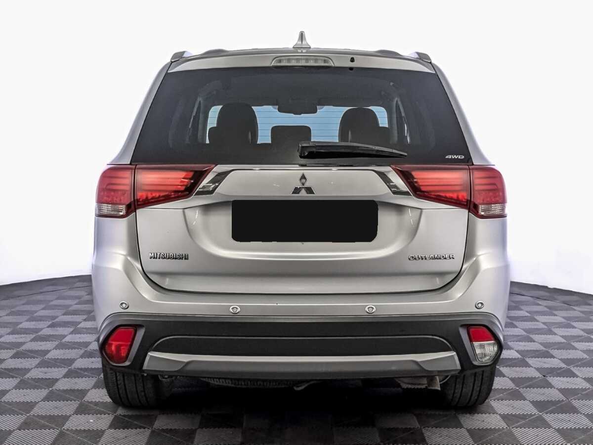Mitsubishi Outlander с пробегом — 2017 год. Фото: #5