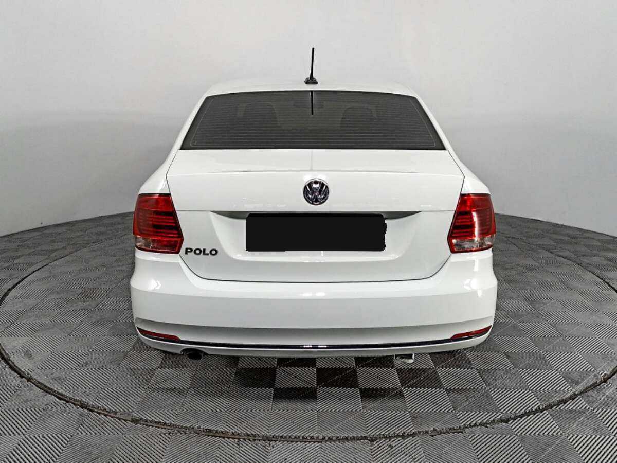 Volkswagen Polo с пробегом — 2018 год. Фото: #5