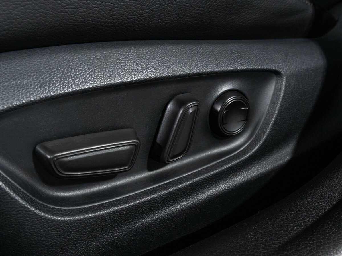 Toyota Camry с пробегом — 2018 год. Фото: #14