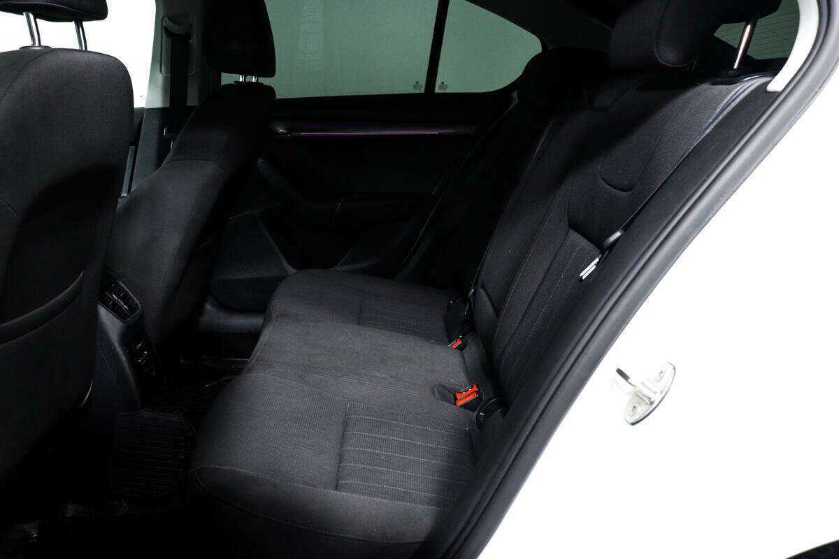 Skoda Octavia с пробегом — 2018 год. Фото: #11