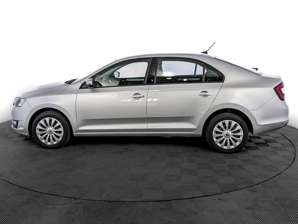 Skoda Rapid с пробегом — 2018 год. Фото: #7