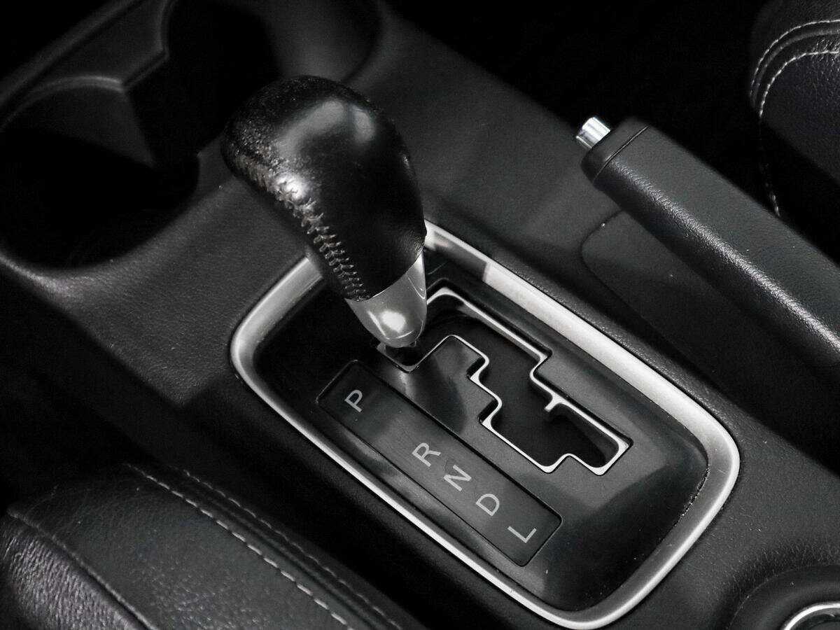 Mitsubishi Outlander с пробегом — 2016 год. Фото: #10