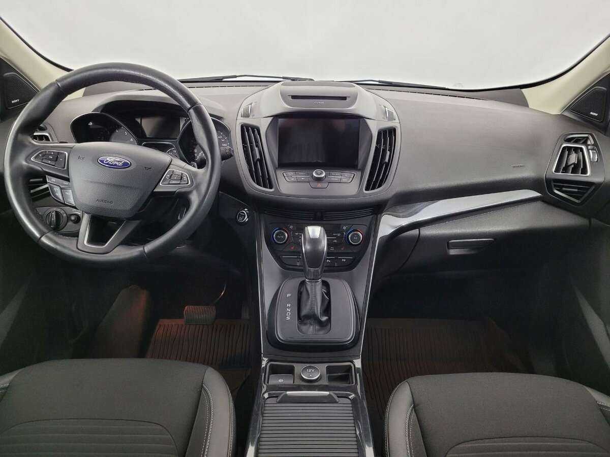 Ford Kuga с пробегом — 2018 год. Фото: #6