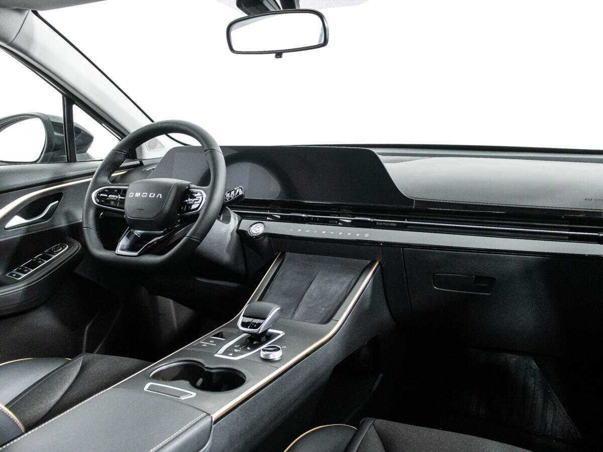 OMODA C5 с пробегом — 2024 год. Фото: #8